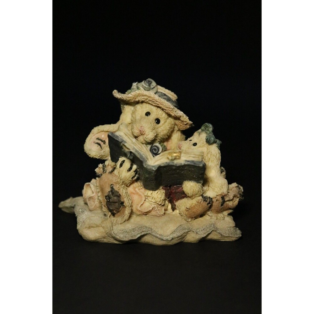 Boyds Bears and Friends "Daphne and Eloise .. Women's Work"